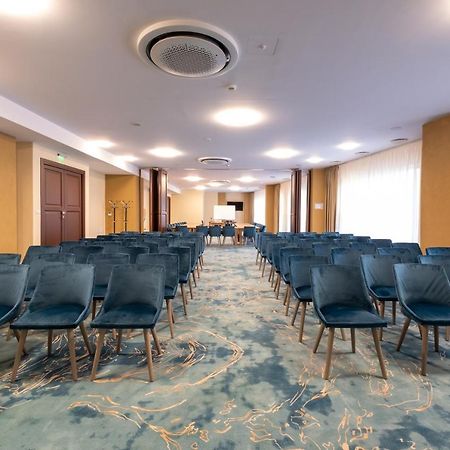 Fiald Hotel & Spa Bacau Exterior photo