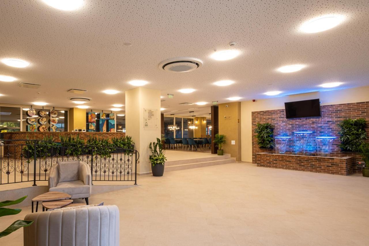 Fiald Hotel & Spa Bacau Exterior photo