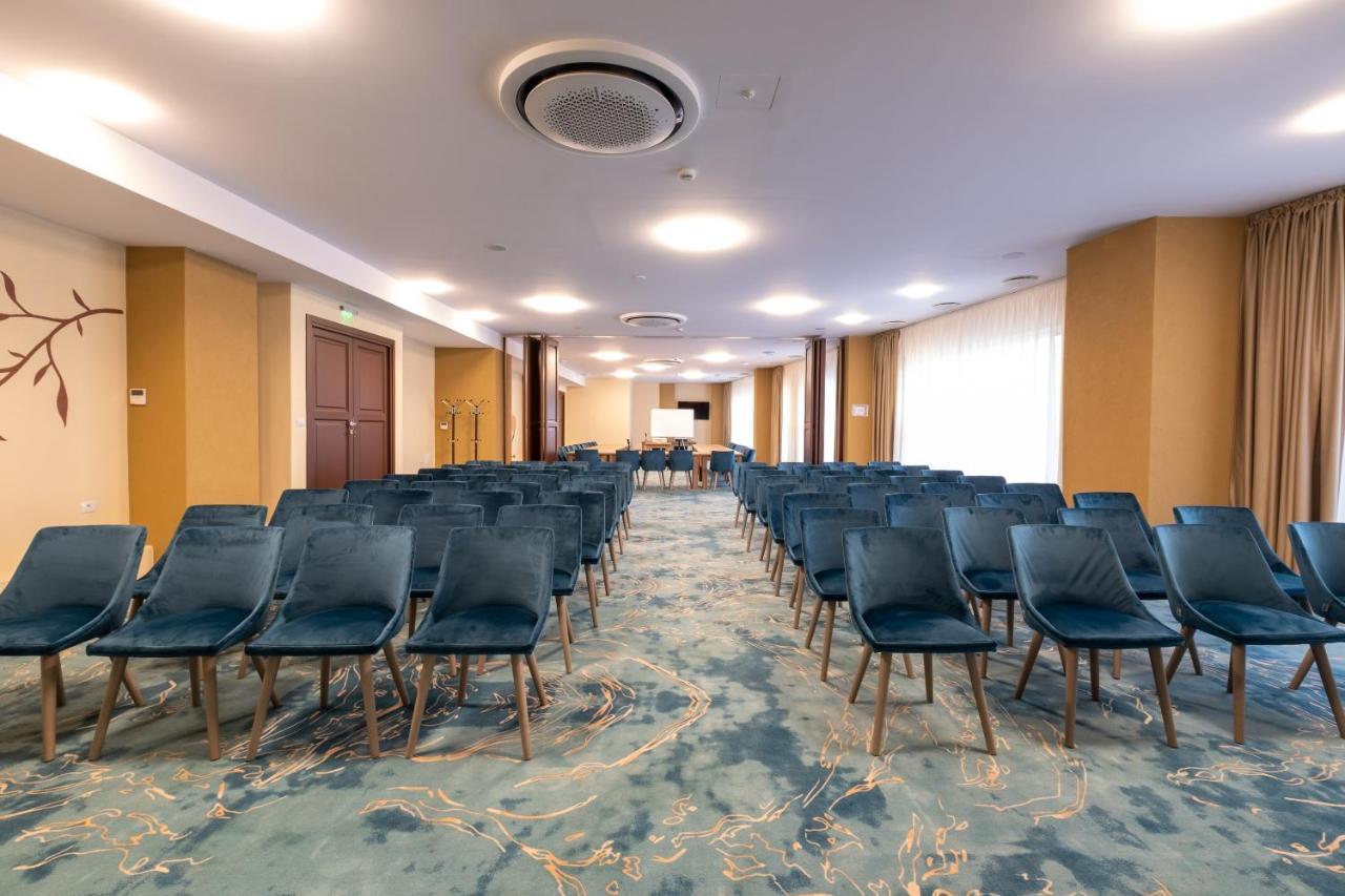 Fiald Hotel & Spa Bacau Exterior photo